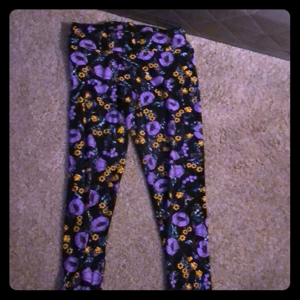 Lularoo tall & curvy floral print leggings